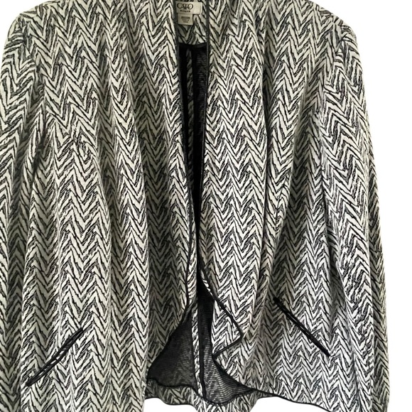CATO Woman Black and White Chevron Blazer size 18/20W - Picture 2 of 12